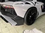 aventador-大家好，我想把我大牛轮毂给换掉，因为我这款开车时候没安全感。太轻，太飘了。想请大哥给点意见。