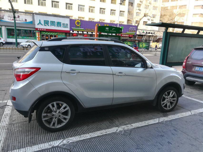 长安CS35倒车灯感觉不亮可以改吗？能改什么的？多少钱？