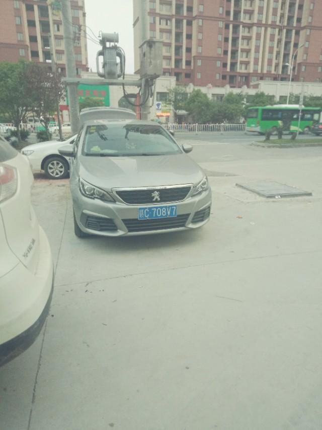 标致308-大家看看这是什么车 
 2018年05月02日18:43:02