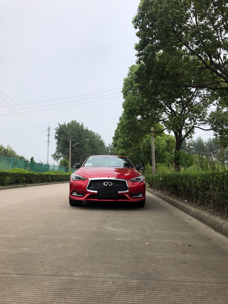 英菲尼迪q60-Q60s 行驶在有车辙的路面 感觉车会稍微扭来扭去 不听使唤，是什么原因？