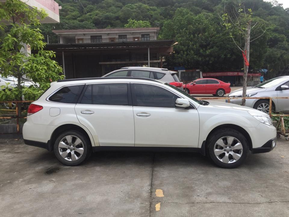 各位大神们，我想请教一下，这台傲虎是几款的，怎么感觉10、11、12款傲虎都一样啊，谁来帮我解释解释！