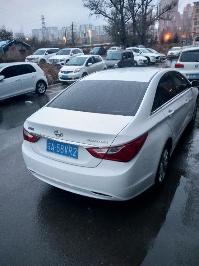 现代索纳塔里程2万公里，车况良好，按时保养，现出售价格大约是多少？