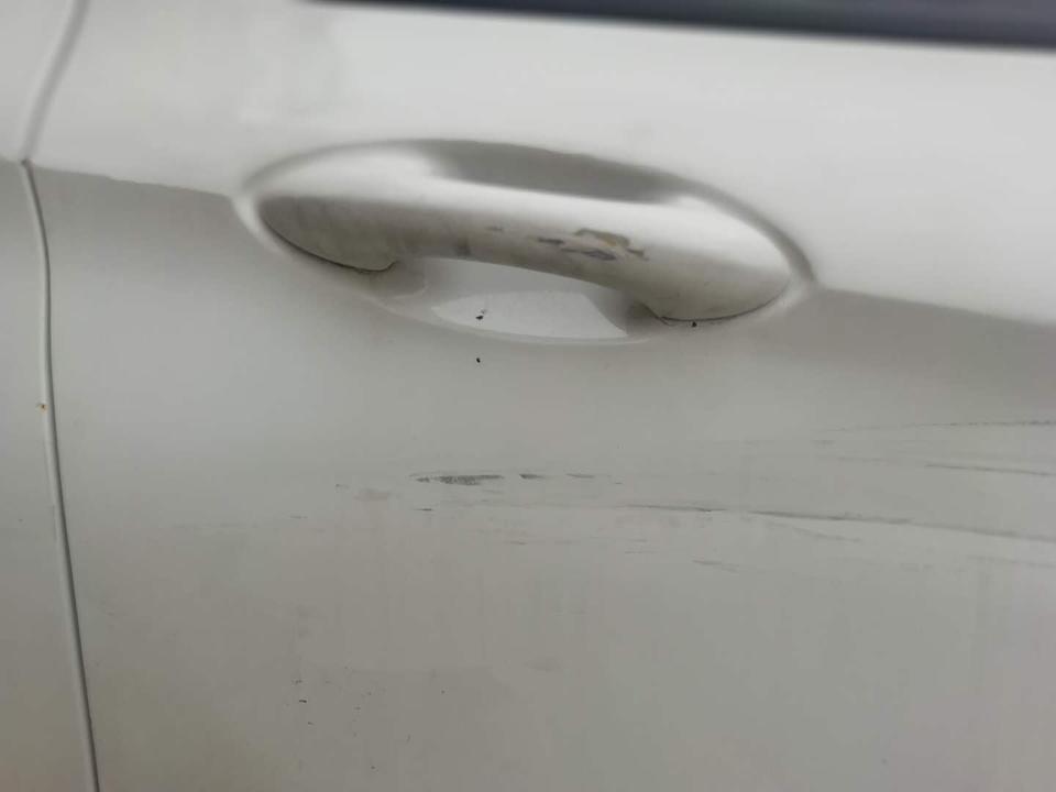 你好。车子是宝骏310w，请问修一下多少钱。前面保险杠有点断裂了。