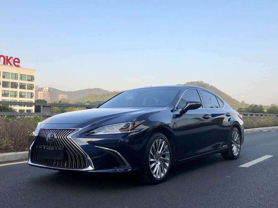 雷克萨斯ES300H冬天需要暖车吗？ 每次打着火都没声音 怎么暖？???