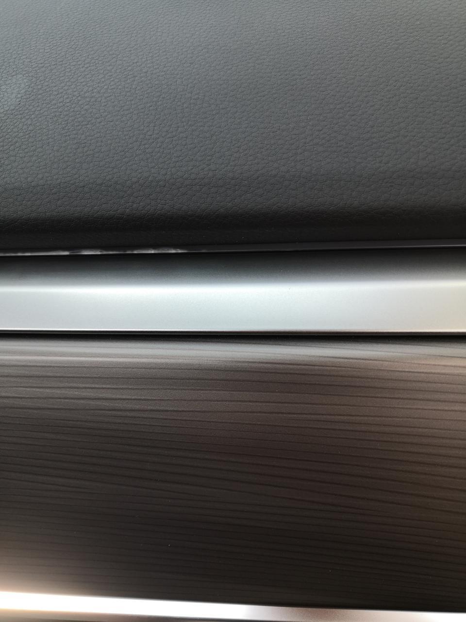 瑞虎8-我想问下车才的3个月这个氛围灯就这样了，可以去让4S店换吗？