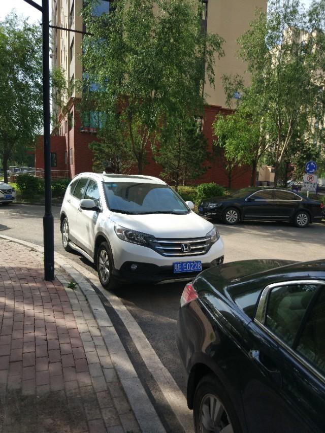 威驰的发动机是几个缸的？是手动挡还是自动挡？