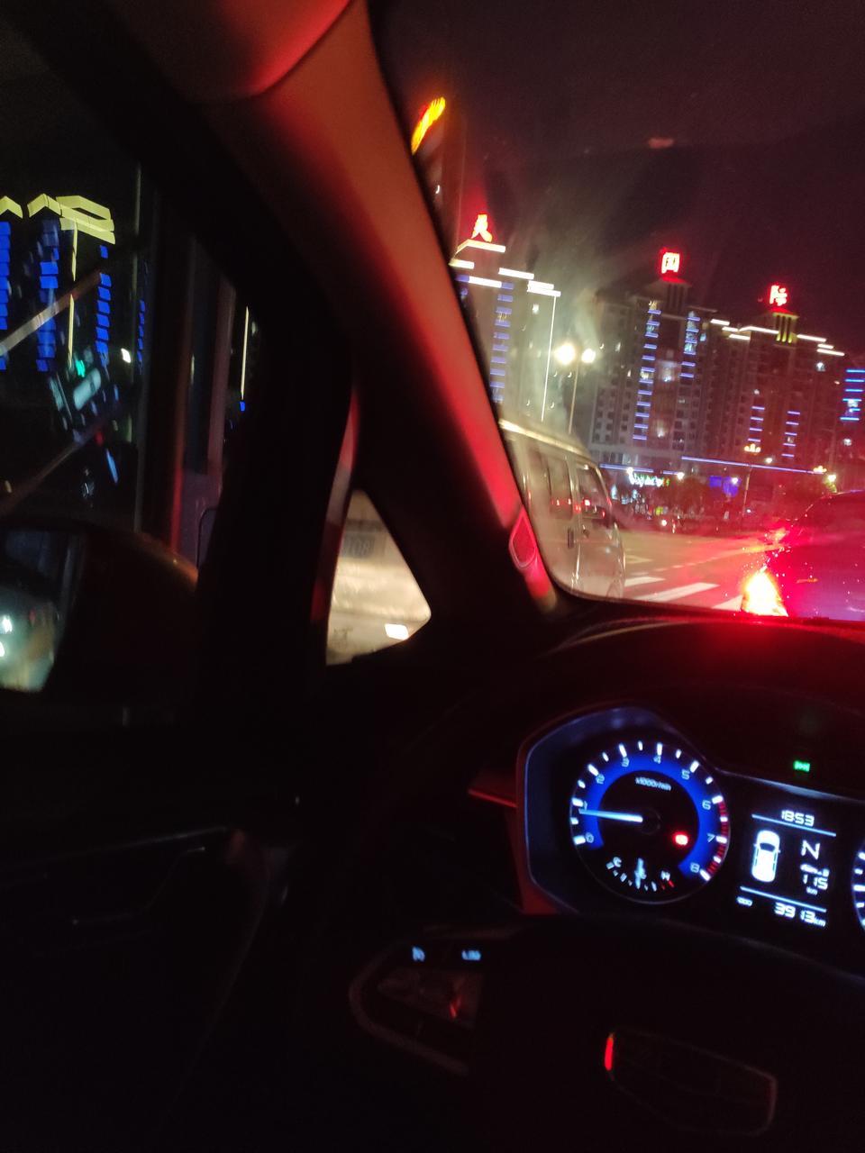 远景x3-车友们图一这个行车视屏限制是什么意思呢？还有大家有没有同感A柱盲区超级大