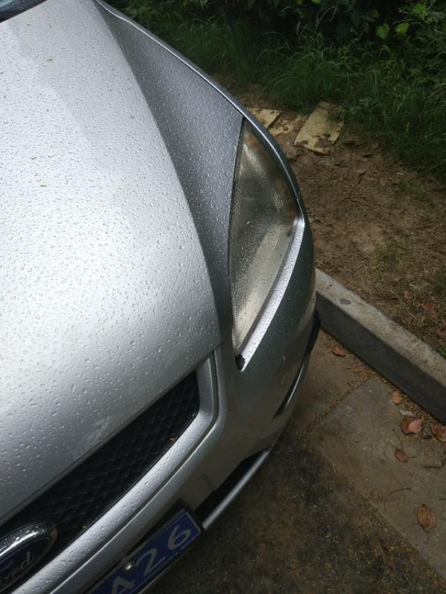 福克斯-老款经典。老朋友。陪我风雨无阻。晒晒。大家喜欢吗?