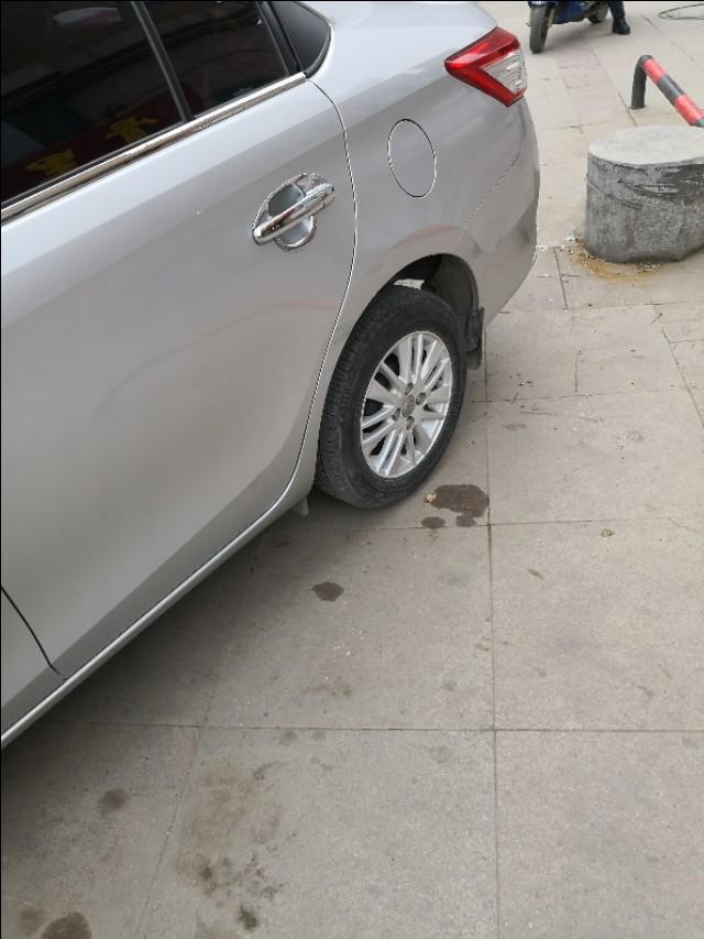 威驰车的减震器行驶多少公里需要更换？