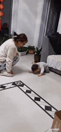 在远景x6亚运和比亚迪宋Pro豪华之间徘徊。
纠结点有两个，主要是变速箱纠结cvt和6速双离合到底哪个适合
我经常跑山路，山西坡陡弯多
有人说cvt不适合跑山路，上坡加速减速对钢带不好，影响寿命，2020款的又是邦奇的cvt不知道是第几代吧 反响是不太好
比亚迪双离合，一听双离合就蛋疼，湿的也不知道跑山路咋样，试驾跑的都是平路，动力上比x6要强一些油耗肯定也要更高
另外一个就是灯，LED的穿透性肯定要比卤素好，x6可以换LED近光也不知道换了能不能顶事
各位车主 各位大神 给支支招
