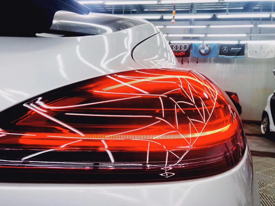panamera-13款帕拉梅拉该三段式折叠尾翼需要多少钱，有没有车主老板改过的？那些需要注意的