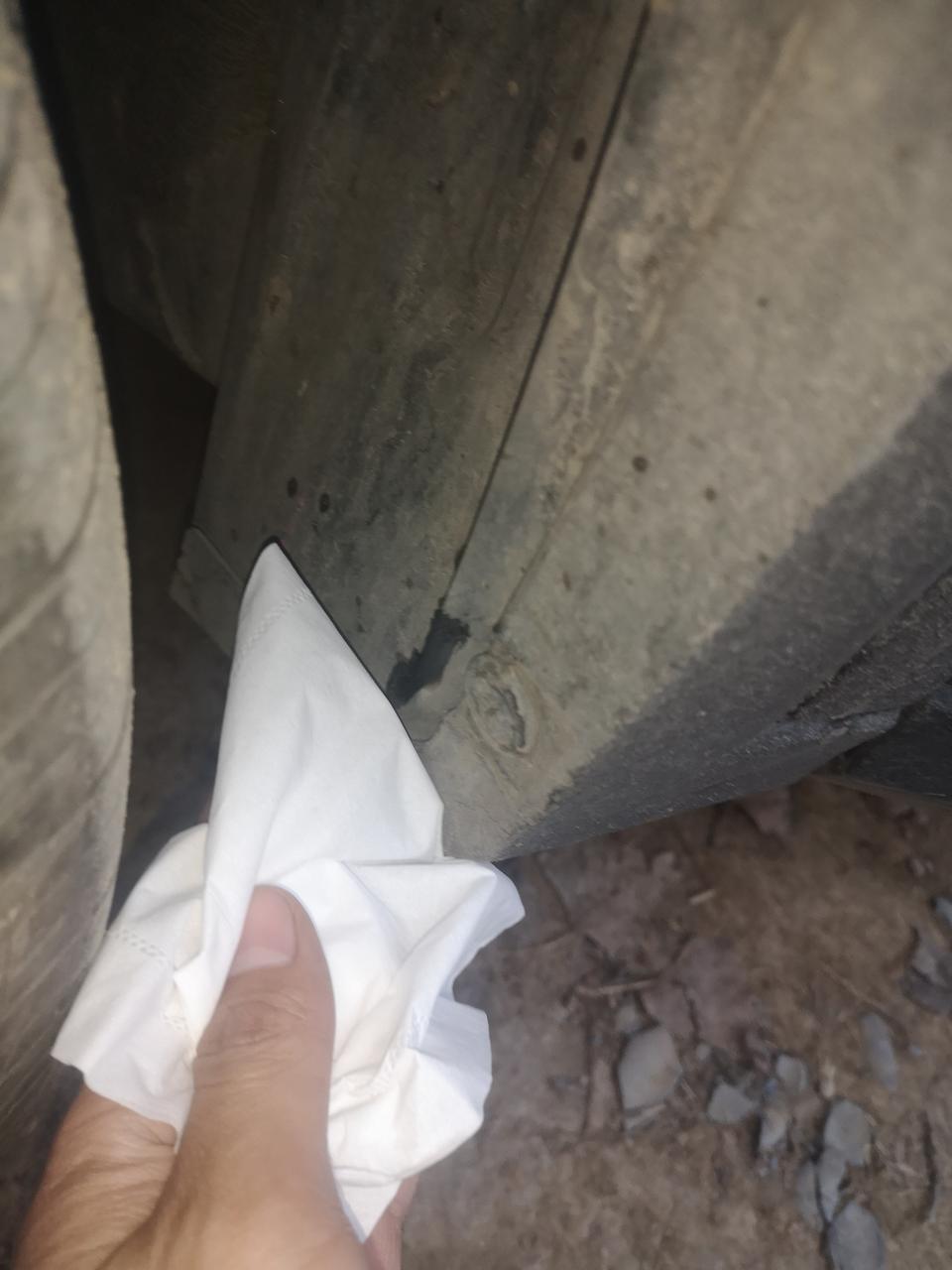 长安cs75 plus-问下这是怎么了，这是什么油