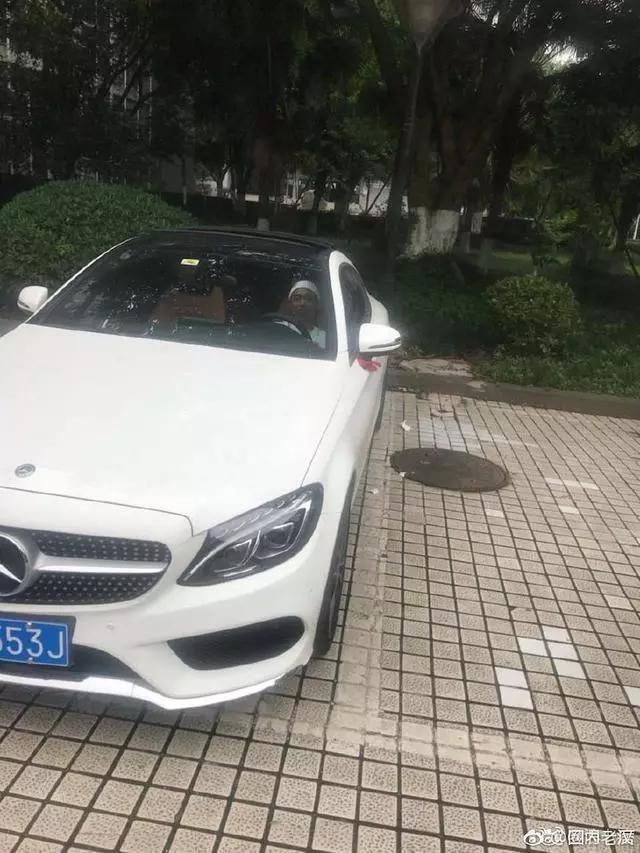 奔驰c级-你们的c都买成多少啊 我的37万2加了柏林 贵吗？