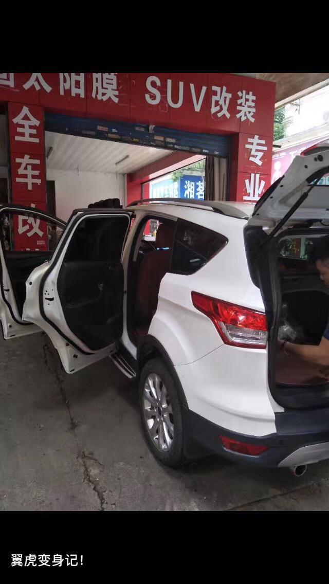 翼虎-我的车是15款的两驱舒适型，现在5万多了，即将更换全车车轮，想咨询一下，这个车可以把235-50-r18的原配轮胎换成235-55r18吗？不会有什么技术上的难题吧？