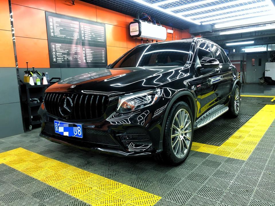 奔驰glc amg-想问一下GLC43在冬天冷车打满转向时会不会有咯噔咯噔的声音和感觉？
