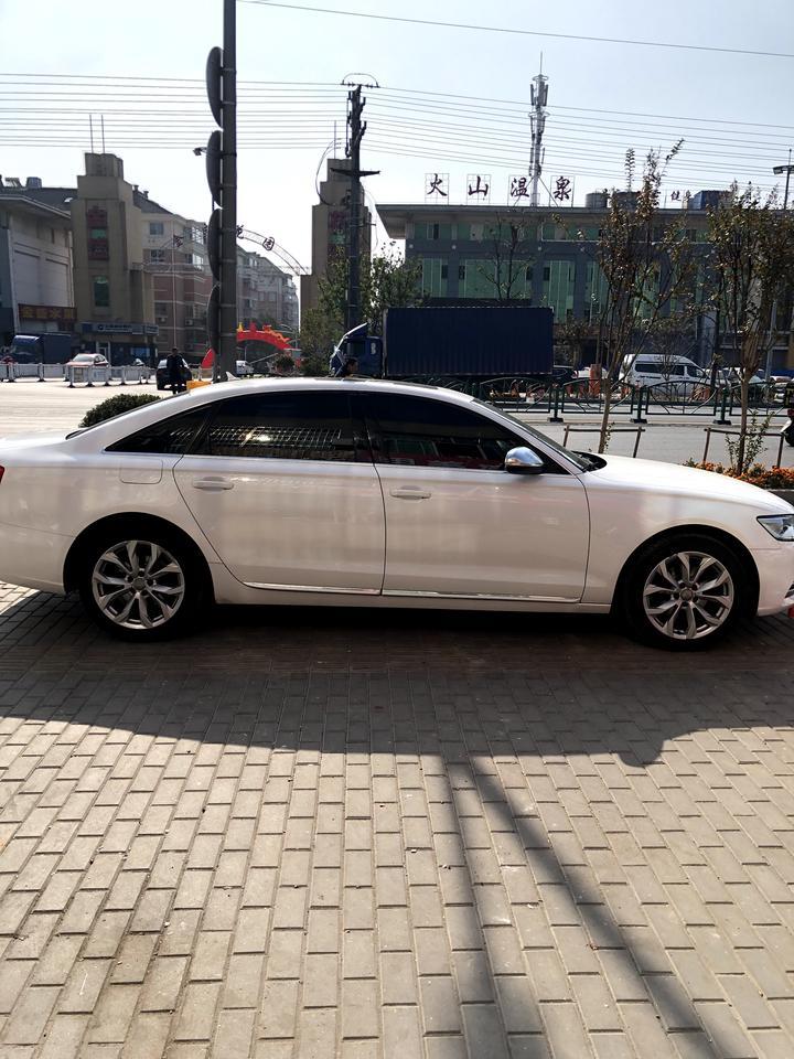 奥迪a6l-2015款奥迪a6，2.5V6，这款车几个配置，是boos音响吗？