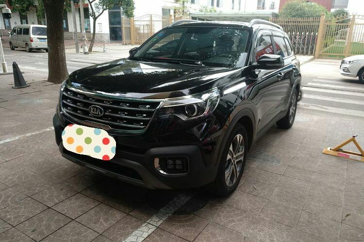 哈弗h6-购车总价 | 裸车价12.5万，对于这个价格我是比较满意的。
同级对比 | 去4s店看过哈佛H6，但是在试驾的过程中发现胎噪比较大，所以我果断的选择了起亚智跑。
颜值 | 这款车颜值很高，前格栅的设计比较犀利，车身线条比较流畅，还有就是车漆面很光亮，很有质感。
内饰 | 内饰比较豪华，方向盘材质是真皮的，手感很舒服，还配有定速巡航、全景天窗这些配置，使用起来既简单又方便。
油耗 | 目前油耗是10.5个，油耗偏高，可能是因为还在磨合期之内吧，过了磨合期之后油耗可能还会再降低。

