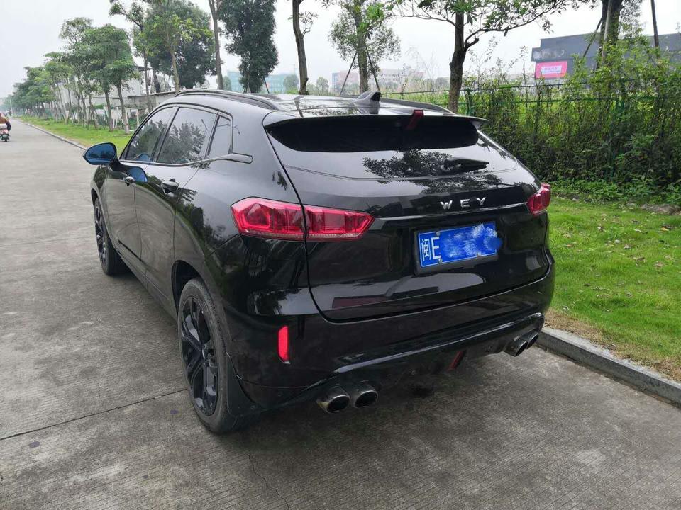 wey vv7-购车总价 | 裸车价16.5万，购置税1.5万，保险7000，合算下来一共18.7万。
同级对比 | 标志4008和雷诺科雷嘉，当时主要是一共这三款车对比，4008的外观和内饰都喜欢就是价位太高了，科雷嘉的价位还可以，但是空间方面小了一些，最后还是决定vv7
故障吐槽 | 开了整整一年了，没发现什么问题，就是这个语音系统反应不是太灵敏，还不如按键操作快捷
空间 | 这个是个很大的优势，比前边两个对比车型都宽大，而且地盘比较高，通过性很强。
驾驶体验 | 方向盘没有虚伪指向精准，力度不轻不重