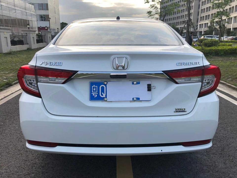购车总价 | 本田享域这台车没有优惠，当时购买裸车价是11万 全款总价下来是126000，购置税就花了11000
同级对比 | 本田享域，这台车主要就是对比本田凌派，这两台车长的比较像，但是凌派的前脸我不太喜欢，所以就购买了本田享域
故障吐槽 | 本田享域坐台车我还没有遇见过故障，因为刚提车不久，所以这台车有故障多不多还有待以后的使用检验！
空间 | 本田享域空间还是很大的，我自己一米七五，坐在后排的空间都不会感觉到局促，而且头部空间以及腿部空间都还非常充裕
驾驶体验 | 本田享域偏向于家用他的动力是1.