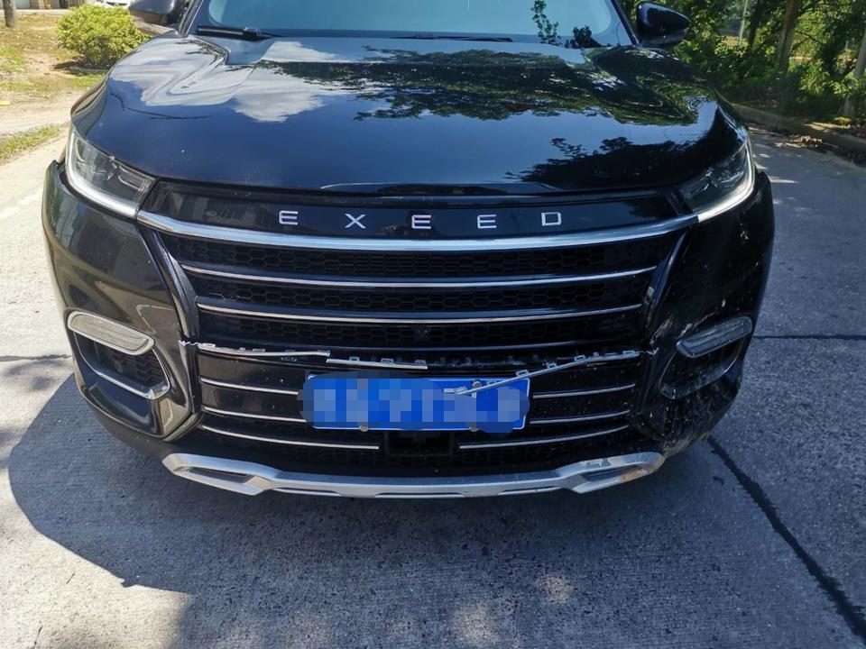 领克01 phev-#购车1总价 裸车14.59万，加上税和保险总共接近17万
同级对比 | 考虑过领克01，进口Q3和X1也考虑过，最终综合考虑选择它
故障吐槽 | 发动机故障码，这个应该很多车主都有的。然后就是最初五千公里以内的时候各部件磨合会有卡顿感，现在基本上没有了。
空间 | 空间很大，尤其后排，本人比较胖，所以选车都会优先考虑空间大的。所以这个车空间绝对够用，后备箱容积也非常不错
驾驶体验 | 总体来说满足在城市里面开的基本要求了，相对于不平坦路面减震效果还是有点差强人意，感觉很硬，还有就是高