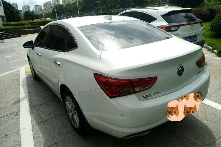 购车总价 | 裸车价为12.49万，这个价格我家人还是比较满意的。
同级对比 | 看过大众朗逸，但相对威郎来说，我更喜欢威郎的颜值，比较符合我的审美标准。
驾驶体验 | 动力很强劲，起步速度快，后期能够源源不断的输出，方向盘很灵敏，没有虚位，最主要的是刹车制动比较安全。
颜值 | 颜值高，外观很漂亮，个人比较喜欢白色，白色的比较优雅，还配有LED大灯，整体提高了这款车的档次。
油耗 | 油耗还可以，市区堵车的情况就是8个油，如果你舍得给油的话就会高点，高速是7个，是比较省油的一款车。
