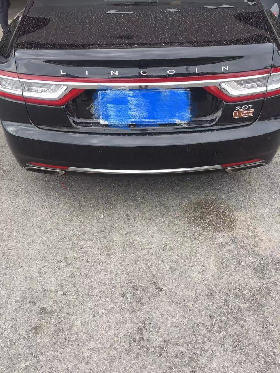 林肯大陆-同级对比 | 我就是冲这个品牌来的，我一直都非常喜欢林肯，低调有内涵，而且给人感觉也是稳重大气豪华！再加上放我进4s店时也都被里面的服务给折服，小哥哥和小姐姐都很热情，也都很专业，有耐心，给人感觉就是非常相信他们，选择林肯就是没错了！！！
这个价位买到这个配置，物有所值，还是全进口的分分钟甩别人几条街好么，选择林肯终生不悔！
空间 | 空间很大，车身长5米多，内部空间很宽敞，一辆轿车坐上去空间这么大也是赞的，坐上去腿部空间还很宽容，后排坐三个人也一点都不拥挤，后备箱也非常的大，还很深，放东西毫无