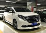 传祺gm8-购车总价 | 落地价19.5万。
同级对比 | 对比过汉兰达，这种类型的车还是传祺的比较经济实惠，价格更容易接受，而且配置也丰富。
空间 | 空间本来就是GM的卖点。乘坐空间真心宽敞不错。满载出行一点都不觉得拥挤。腿部跟头部都有足够的空间。
颜值 | LED矩阵式的大灯和光带式的日间行车灯，还有贯穿式的尾灯，辨识度很高。整体来说外观设计沉稳而又不老气。
 
内饰 | 内饰整体还是不错的，干净利落。看着人也舒服，挺大气的。用材方面还很厚道的，用的是触感跟视觉效果都挺不错的。
油耗 | 我开车比较