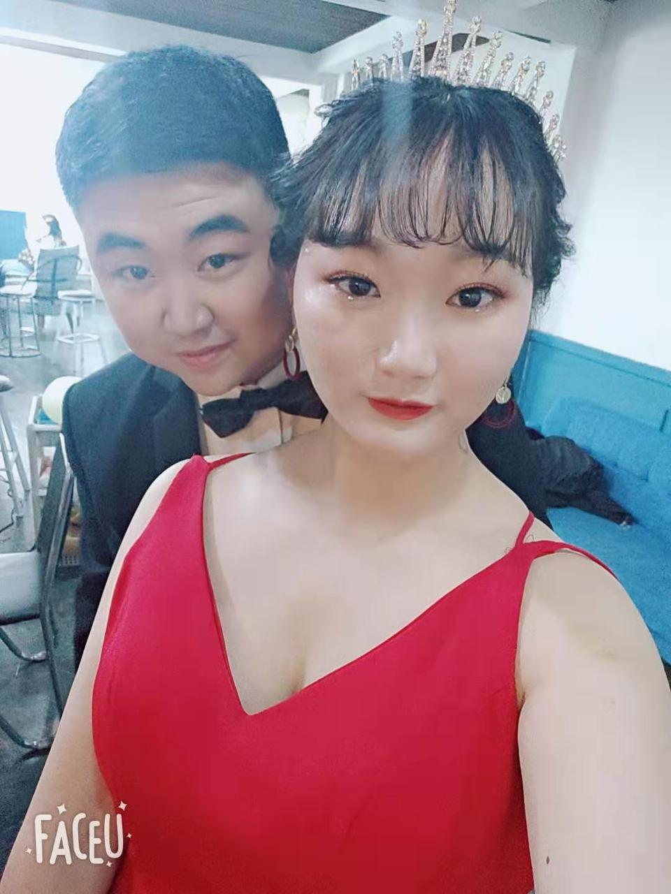 奔驰g级amg-我结婚想想找一辆奔驰大G做花车，有愿意的哥哥们吗？