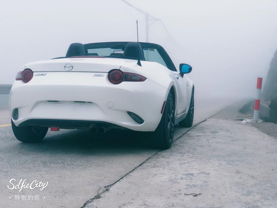 马自达mx-5-驾驶体验 | 驾驶乐趣、操控一级棒！手动挡真的是mx5的灵魂！很幸运能拥有这样一台车。
油耗 | 油耗非常满意，感觉没有任何压力
颜值 | 回头率爆高，温州地区估计是唯一一台手动挡ND
空间 | 还可以，选这个车就不考虑空间了
