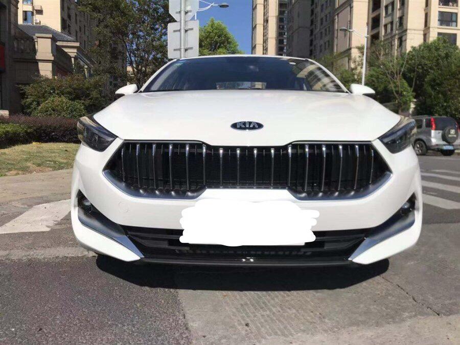 购车总价 | 裸车价在11万左右，落地价是12.5万
同级对比 | 当时看了两款车一款是雷凌，一款是起亚。最后还是起亚的颜值征服了我。外形挺好看 造型很优美，价格对我来说也比较合适。
空间 | 这款车属于紧凑车 乘坐空间还可以 后排座三个大人也不是太挤 就是后排个子高的人坐着可能有点不舒服。 后备箱还是比较大 还是能装
颜值 | 外观没得说 车看起来很年轻化，整体风格偏向年轻人。时尚有活力 内饰设计很不错，有居家的感觉。
驾驶体验 | 动力比较充足，起步平稳 对速度没有太大的追求，所以还好。方向盘很轻盈，