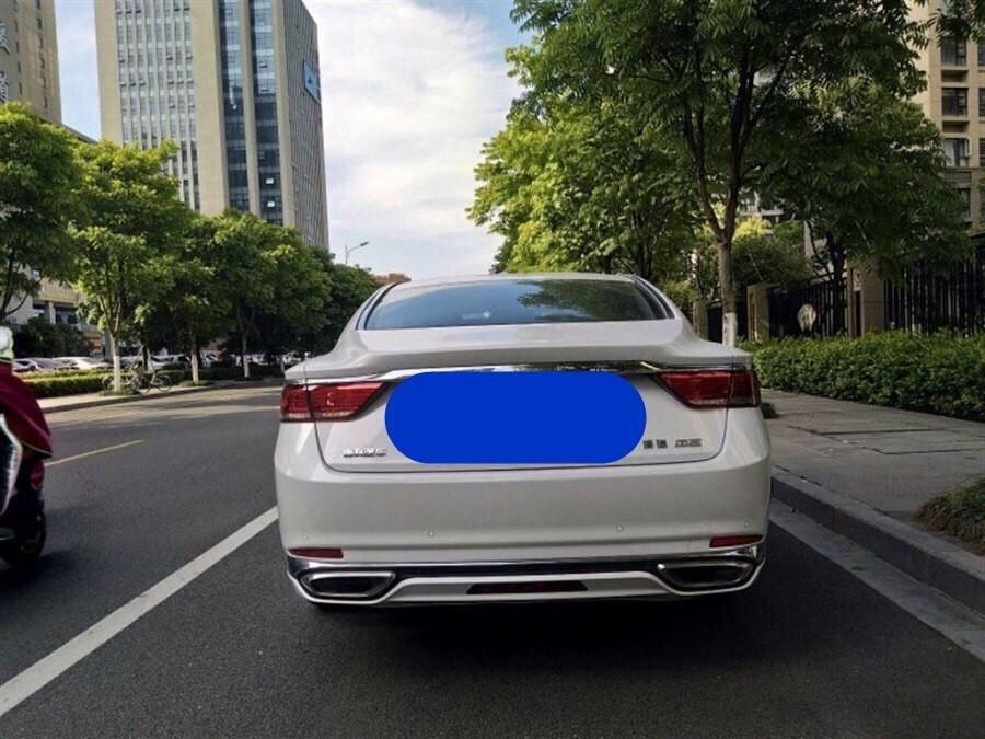 购车总价 | 裸车价14.98万，加上一些其他费用落地价一共16.7万。
同级对比 | 选择理由其实很简单，也很朴实，毕竟是国产车，而且吉利车这些年有目共睹，进步非常的快，无无论从外观还是从内饰整体配置来说，都做的相当的完美，所以必须支持它。
故障吐槽 | 吉利博瑞用车到现在不到一年的时间，确实没有什么不满意的地方？这只是我个人的观点，也许是我用车时间太短的原因。
空间 | 吉利博瑞长4986宽1861高1513轴距2870看多么漂亮的数据，从数据上就能体现出他的空间格外的舒适，宽大，可以说在这个级别当中