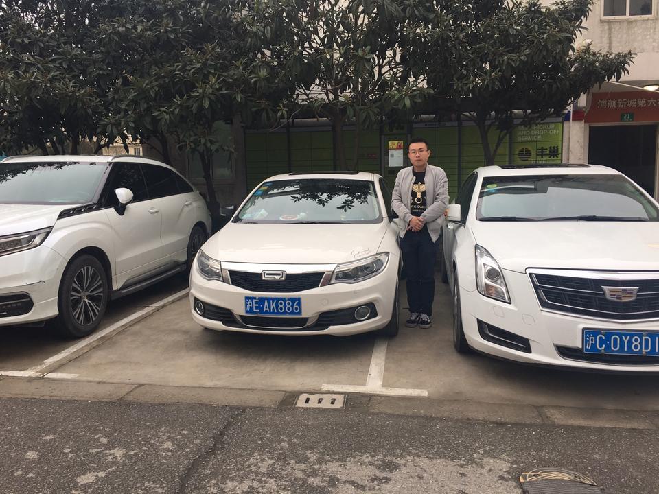 驾驶体验 | 观致3 1.6L，新增1.6L 自动尊享型，售价12.09万元。相比1.6L 自动领先型增加ESC车身动态稳定控制系统、TCS牵引力控制系统、CBC弯道制动控制系统、HA坡道辅助系统、BA刹车辅助系统，售价高15000元。搭载1.6L自然吸气发动机，最大功率为126马力，峰值扭矩为155牛米。匹配6速双离
