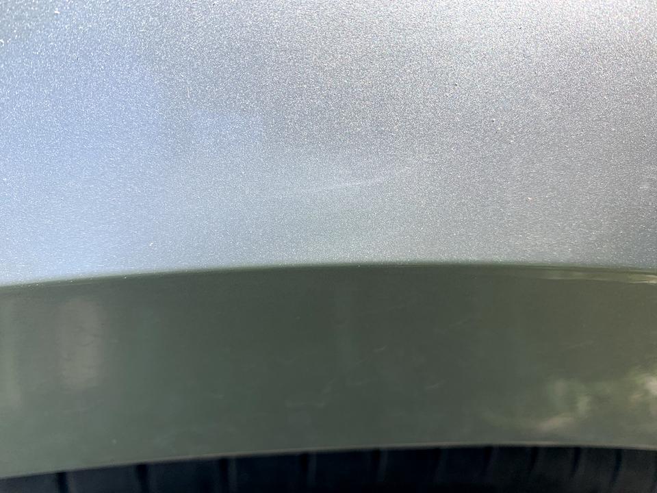 速腾舒适版280水晶银，车漆有轻微划痕，没有漏底漆，有没有什么简单的处理方法或者有没有什么好的推荐产品，牙膏檫过后那一片部位没有光泽啦，感觉这个车漆不好搞呀，划痕也不是特别深 有点强迫症