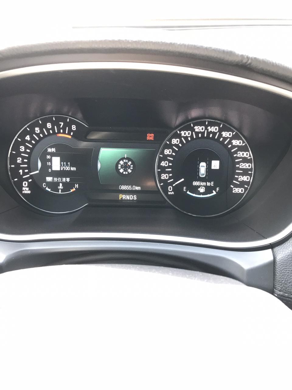 林肯mkx-中大型SUV,动力性最满意。27T双涡轮增压发动机，符合林肯中大型SUV的身份。平常驾驶D档就能满足，要想急速超车挂S挡，深踩油门，真有驾驶跑车的感觉。
外观流线造型超级赞！
整个高科技的配置高大上！
车身强大的雷达系统展现United States of America标志！
