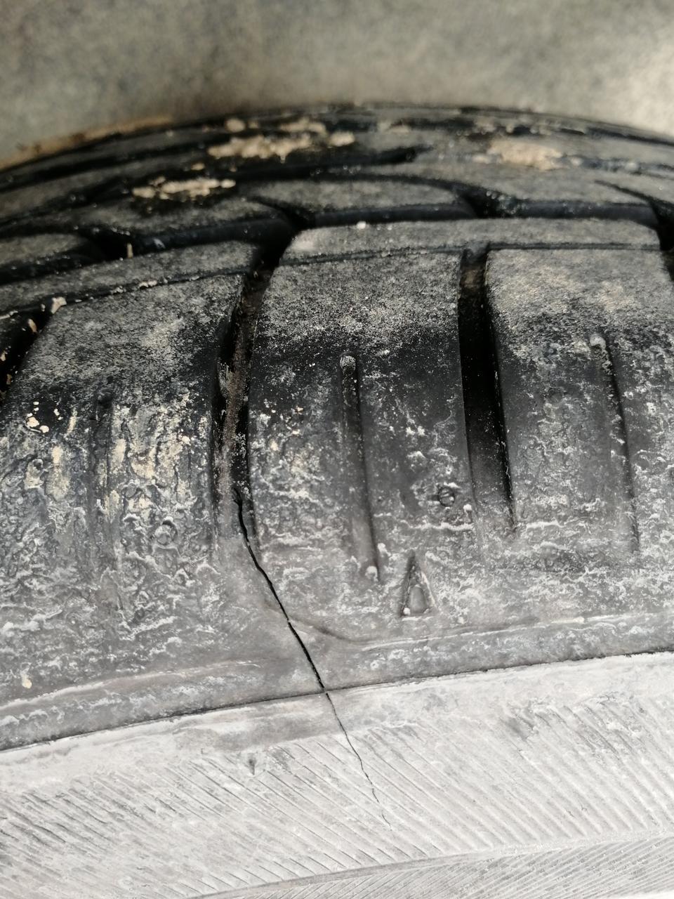 逍客-各位大神轮胎裂开了还能用吗？才买四个多月。