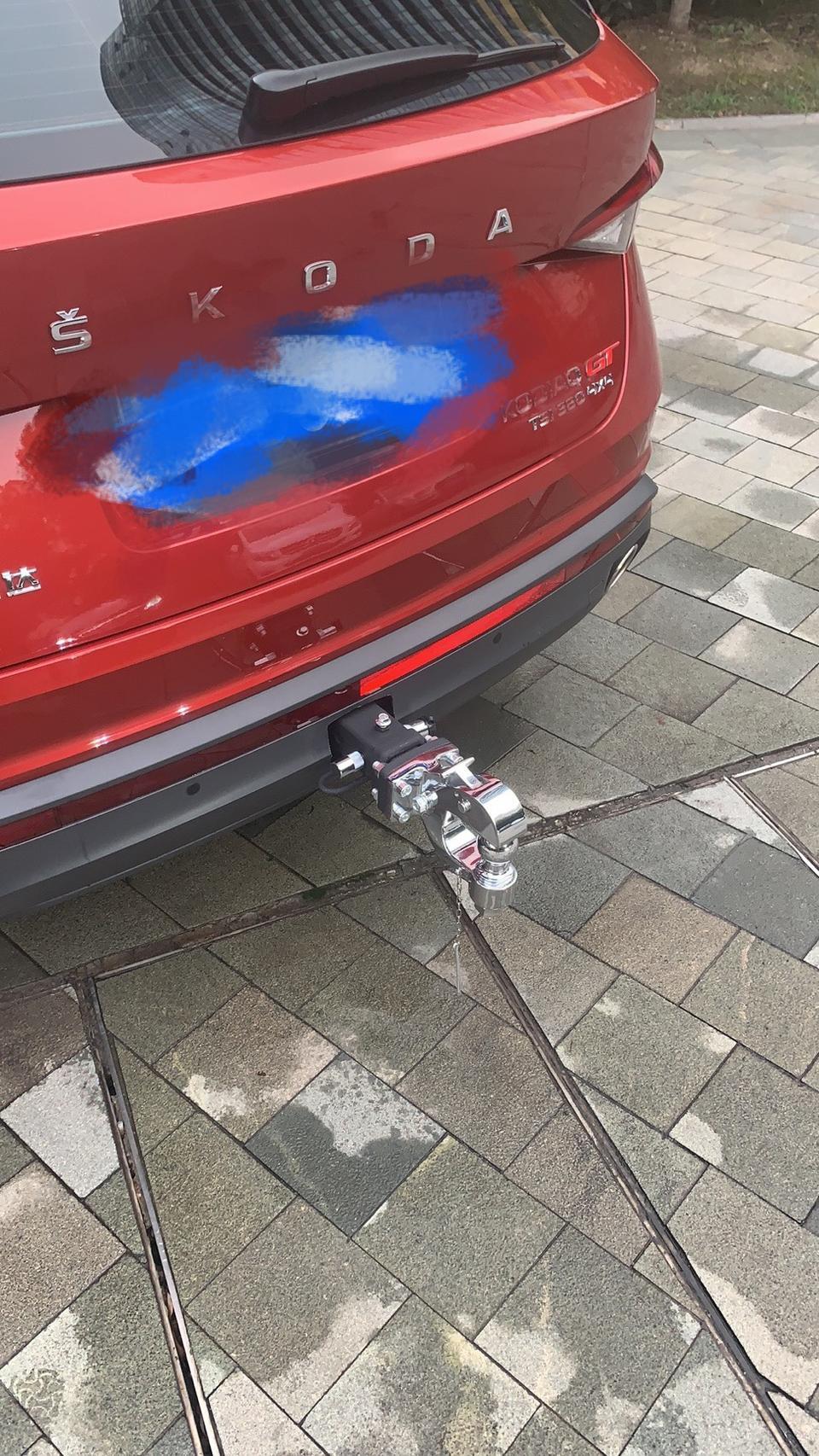 柯迪亚克gt-空间 | 6月订的车. 7.18号提车.   今天9.2号 一个多月开下来. 还没到首保.  给我的感觉。车子是不错. 不管是动力还是空间都OK，但毕竟是SUV 操控还是肉了点 特别雨天 车身高 感觉会漂， 平时95   对于这个油耗 感觉有点高了，2.0T。保持在14-15。觉得有点厉害了。   平时都经济模式去开，也不给重油，还是下不去油耗，不知是不是因为没有上过高速的原因。  主要就是觉得油耗高了点、因为买之前看网评都是10左右，落差大了一丢丢。  
 我是个喜欢改装的人，所以买来马上