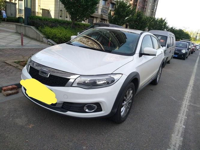 购车总价 | 这台车虽然属于小众品牌不过优惠幅度很小的，优惠了2000块钱，花了103900提的裸车，提车上路花了不到12万。
同级对比 | 当时对比同样都是小品牌的明锐，不过感觉明锐的外观不如观致的时尚。
故障吐槽 | 这台车的品牌确实太小众了，开出去好多人不知道什么车。
空间 | 空间还可以，我178的身高坐在后排退步空间也还有两圈多。
油耗 | 这台车在市内跑大概8个多油，上了高速就省了。
驾驶体验 | 驾驶体验还是不错的，方向盘很精准，后悬挂也挺舒适的。

