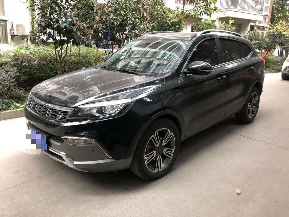 16年买的，猎豹cs10，自动挡顶配，优惠了3000,14.38万，送的东西不少，基本车上的小物件装饰都给配齐了，当时一心想买个SUV，国产的也看，合资的也看，哈弗H6、xrv，还有传奇的GS4。H6名气最大，成名最早，不过感觉满大街都是，我喜欢比较另类的那一种，XRV是新出没几年的，空间太小，不过真是精致，要是空间大的也考虑，crv价位超预算。最终选定了2款车，一款是传奇的GS4，一款就是猎豹Cs10.GS4知名度在国产车里面仅次于H6，但是它的自动挡选择性更好，猎豹CS10见过的朋友对它的第一印象一定
