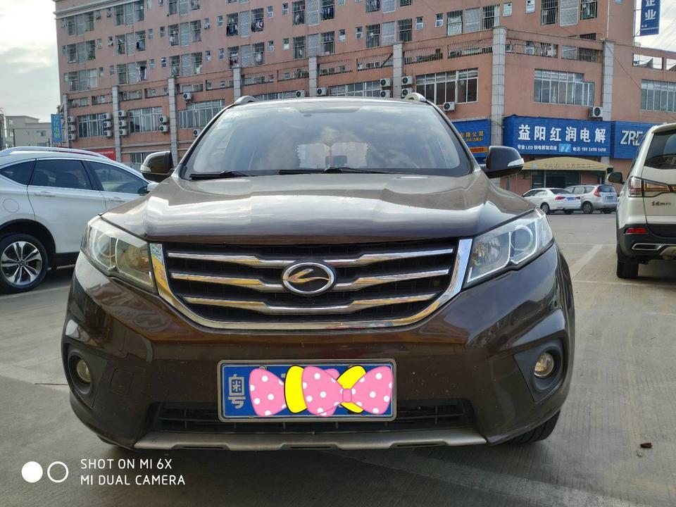 陆风x5-伤心的油耗就不提了
动力很好
买这款车只买他的配置，2.0T三菱发动机什么天窗，电动座椅，真皮座椅，电动后视镜多功能方向盘配置应有尽有
这车用了几年小问题，没什么小问题
高速六毛，市区一块一公里是底线
