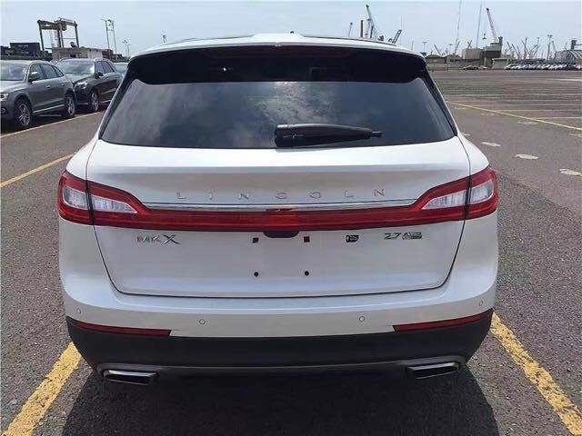 林肯mkx-中大型SUV,动力性最满意。27T双涡轮增压发动机，符合林肯中大型SUV的身份。平常驾驶D档就能满足，要想急速超车挂S挡，深踩油门，真有驾驶跑车的感觉。
外观流线造型超级赞！
整个高科技的配置高大上！
车身强大的雷达系统展现United States of America标志！
