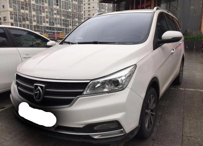 欧诺s-购车总价 | 裸车价7.1万元，落地价9.2万元。
同级对比 | 对比了长安的车A800欧诺，现在长安走下坡路了。比亚迪那款玩设计，新出的几款车价格虚高。730相对来说质量还算稳定，占了点合资的便宜，这个价格只能要求较稳定的性能，和维修方便。
故障吐槽 | 车子的隔音性能不是那么好了，从平常的日常驾驶中可以感觉的出来这款车的隔音性能没有特别得好噪音偶尔的话会挺大的。
空间 | 车子的空间方面还算得上是够用的因为这款车子的空间，已经算是比较大的空间了，平时带的同事出门或者自己要去购物的时候，车子空间