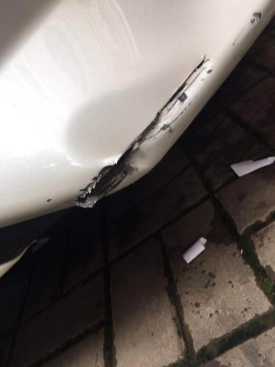 轩逸-车子雾灯下面擦破了～变成这样是需要换还是可以修补鸭王，有懂的麻烦告知下，谢谢