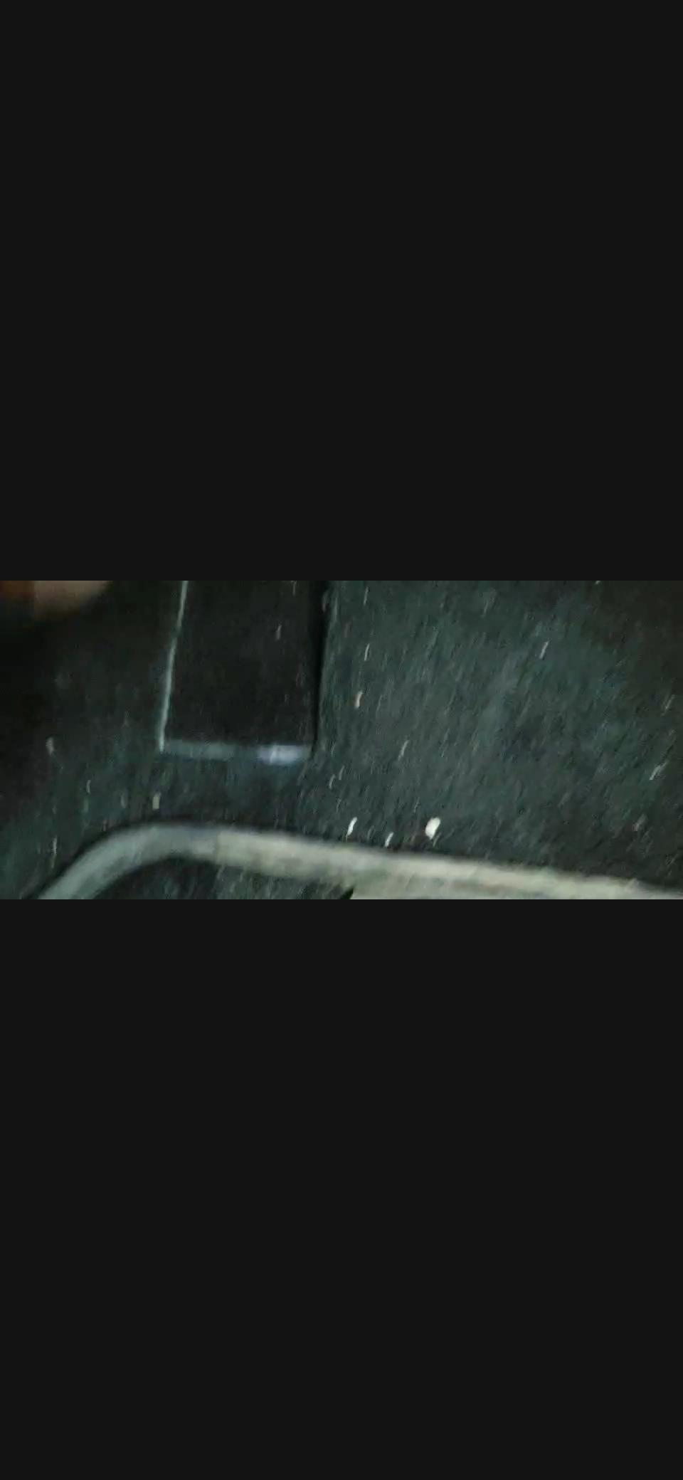 大众cc-CC副驾驶座底下有个洞什么情况