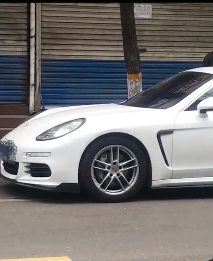 panamera-哪个大神能看得出这是哪一款