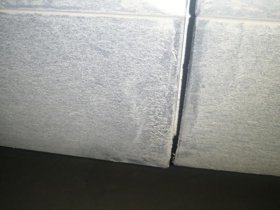 瑞虎5x车副驾驶门黑边不一样平怎么办呢