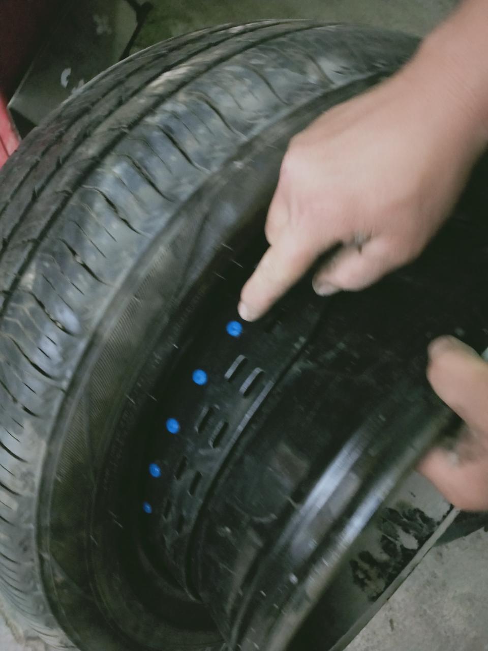 嘉悦a5-为什么这车轮毂有这个东西，拆不下来都换不了胎