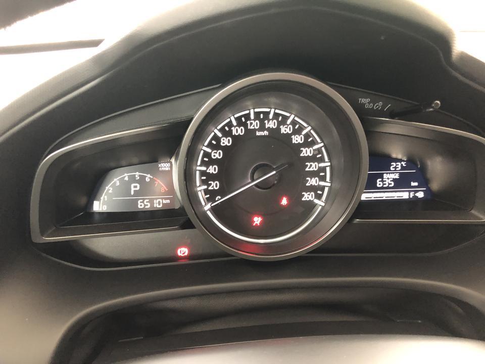 马自达cx-4-里程表a，b的数跟里程数相差一千多，是什么意思，谁能解释一下，去首保时才发现可以切换，可以清零，也就是说，首保后才发现两数字一样