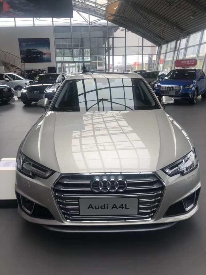 奥迪a4l-点火的时候秒送刹车，然后启动失败，再然后出现变速箱故障提醒，这个是什么情况。