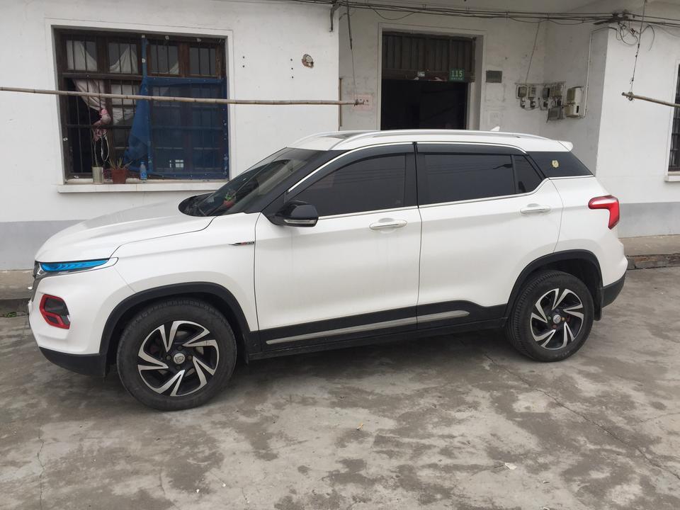 宝骏510-车友们，2017款手动豪华版，38000km，还能卖多少米？