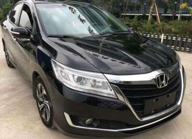 凌派-车辆的内饰门板要定期保养吗？